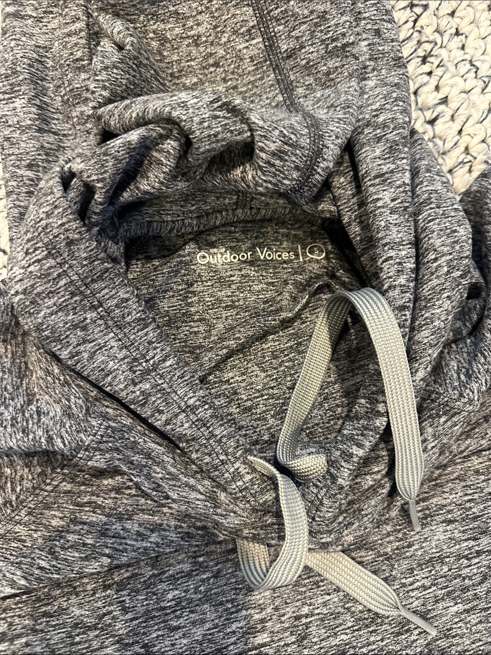 Outdoor Voices heathered grey hooded top size small - Picture 3 of 3